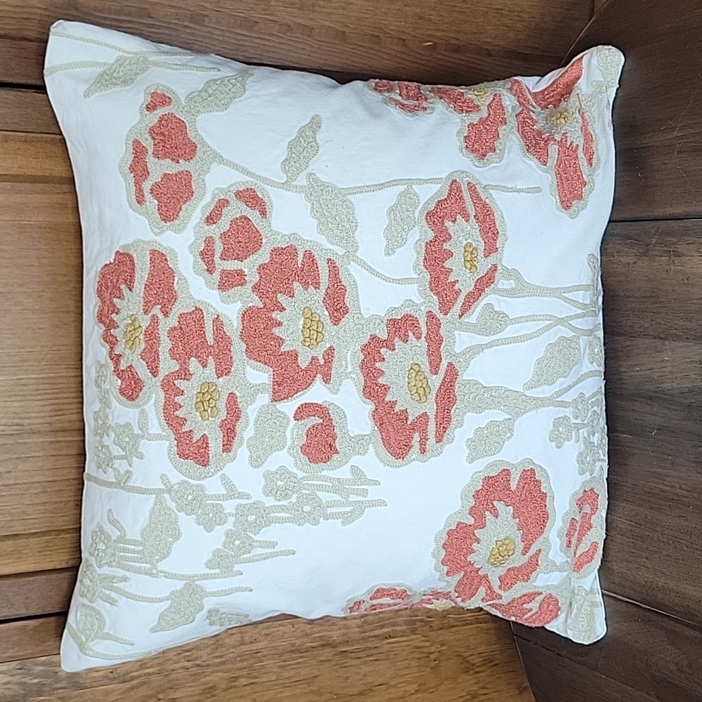 Pottery Barn NWOT Crewel Embroidered Floral Down Filled Pillow